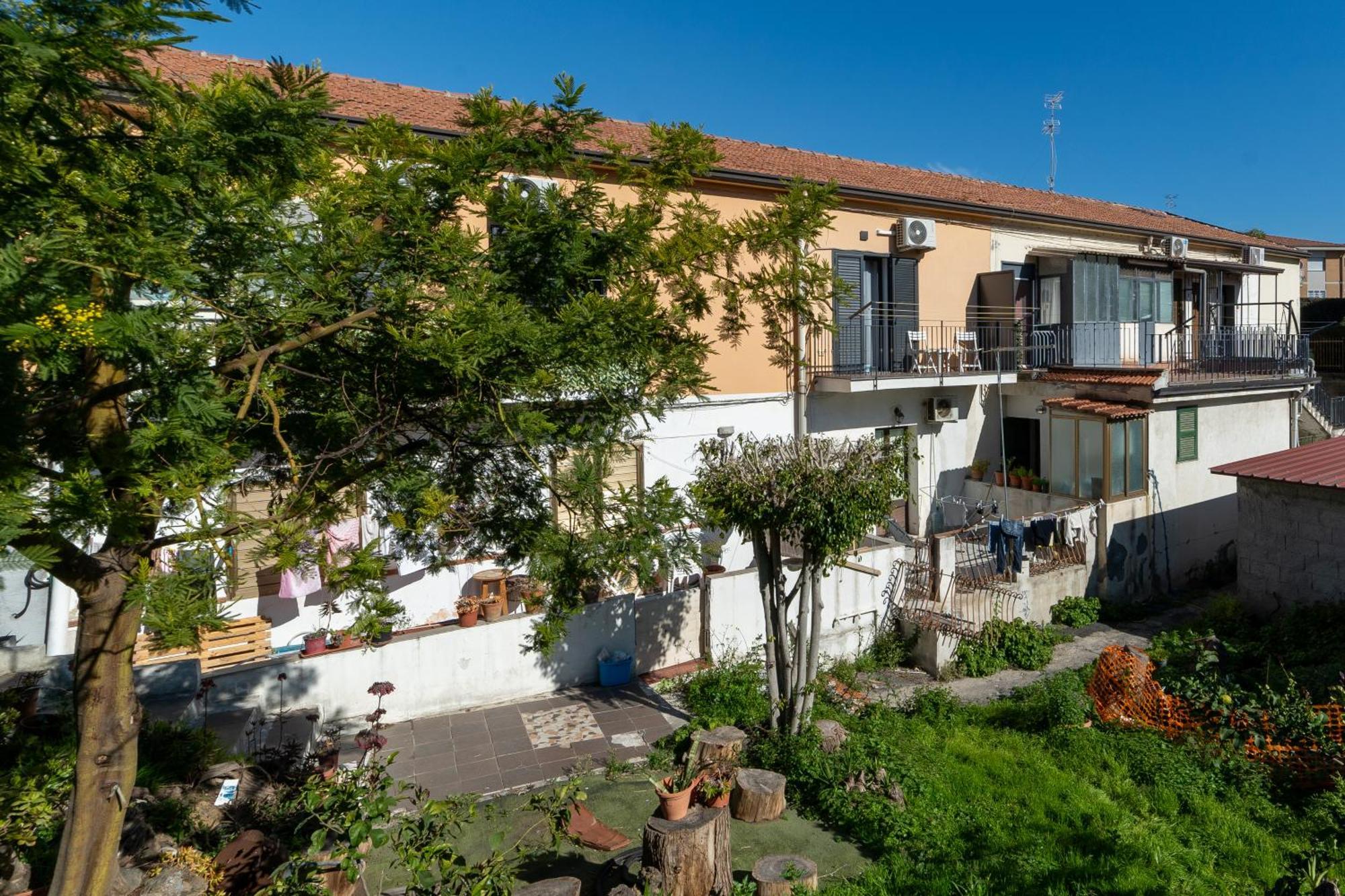 Апартаменти Casa La Scivola Катанія Екстер'єр фото